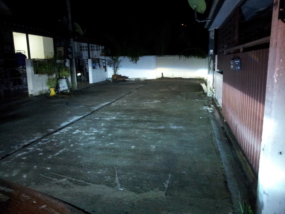 ชื่อ:  20121105_202015.jpg
ครั้ง: 1510
ขนาด:  195.4 กิโลไบต์
