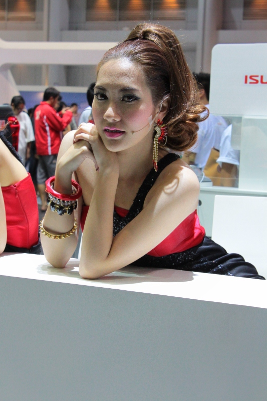 ชื่อ:  IMG_9833 (533x800).jpg
ครั้ง: 435
ขนาด:  257.8 กิโลไบต์