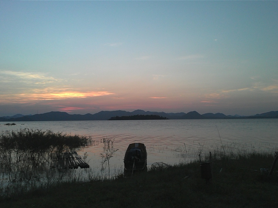 ชื่อ:  CAM00354.jpg
ครั้ง: 562
ขนาด:  178.4 กิโลไบต์