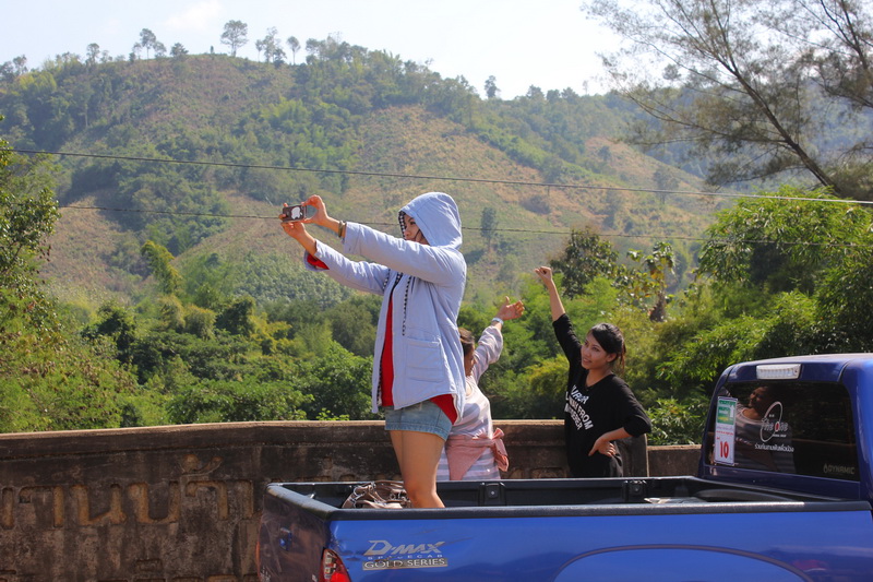ชื่อ:  IMG_7080_resize.JPG
ครั้ง: 137
ขนาด:  216.4 กิโลไบต์