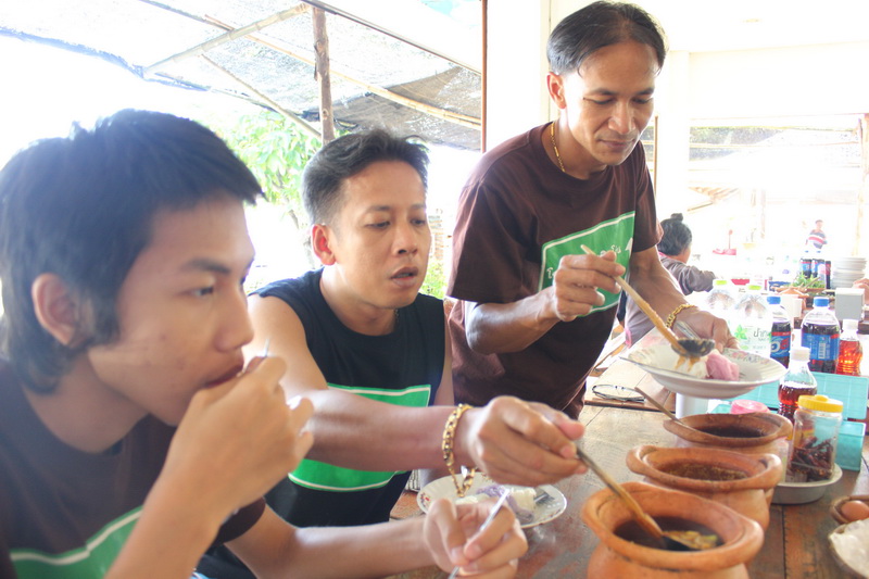 ชื่อ:  IMG_7103_resize.JPG
ครั้ง: 133
ขนาด:  153.6 กิโลไบต์
