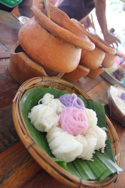 ชื่อ:  IMG_7105_resize.JPG
ครั้ง: 128
ขนาด:  102.9 กิโลไบต์