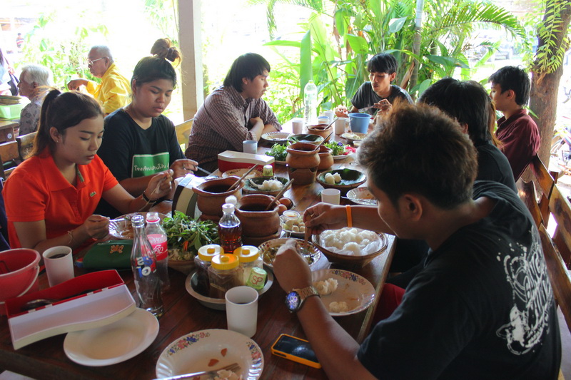 ชื่อ:  IMG_7108_resize.JPG
ครั้ง: 140
ขนาด:  208.5 กิโลไบต์