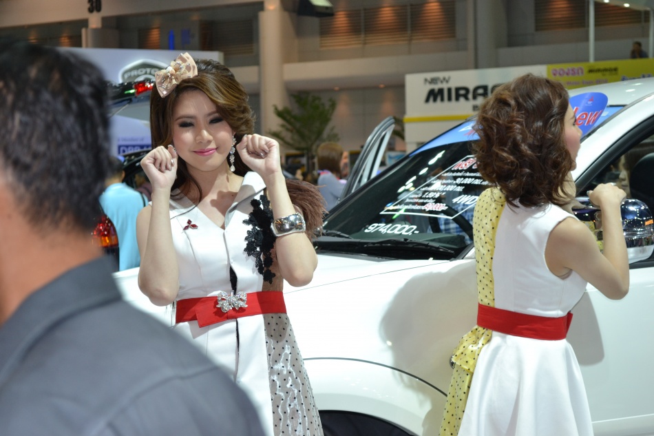 ชื่อ:  DSC_0446.jpg
ครั้ง: 651
ขนาด:  179.1 กิโลไบต์