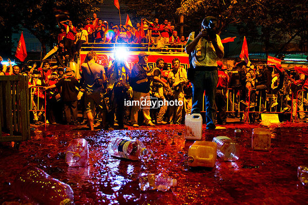 ชื่อ:  iamdayphoto-40.jpg
ครั้ง: 174
ขนาด:  143.6 กิโลไบต์