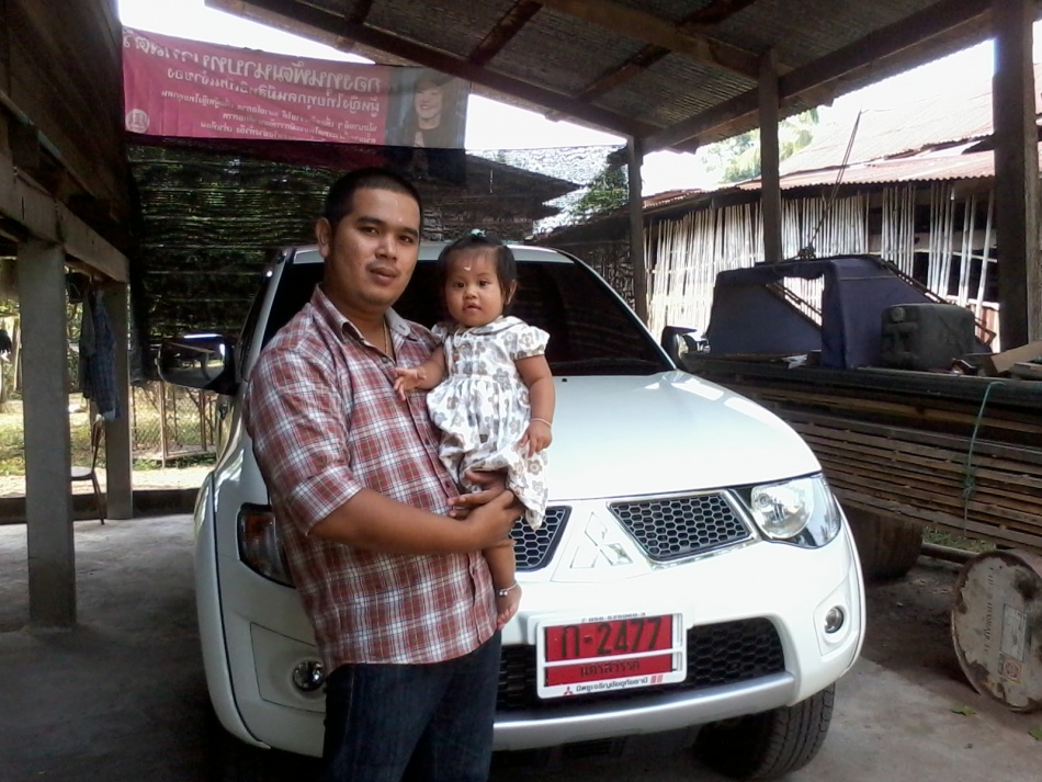 ชื่อ:  2012-12-12 12.54.39.jpg
ครั้ง: 1184
ขนาด:  248.0 กิโลไบต์