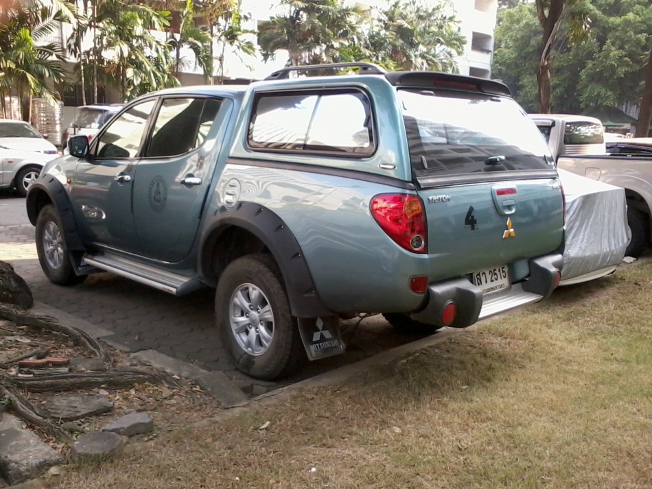 ชื่อ:  2012-12-27 08.54.04.jpg
ครั้ง: 1466
ขนาด:  285.0 กิโลไบต์