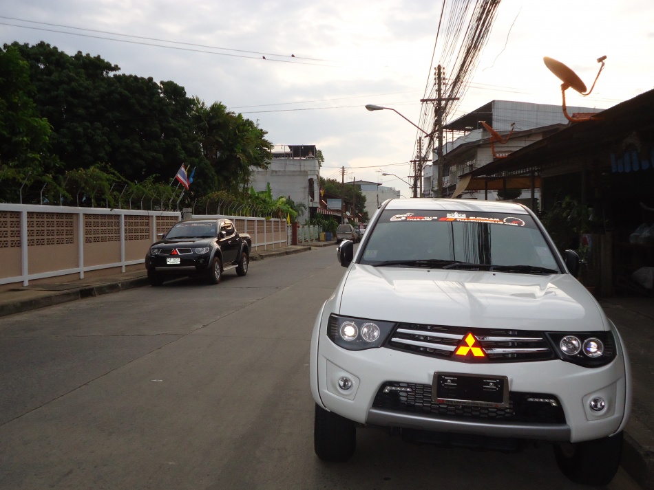 ชื่อ:  DSC00222.jpg
ครั้ง: 639
ขนาด:  208.1 กิโลไบต์