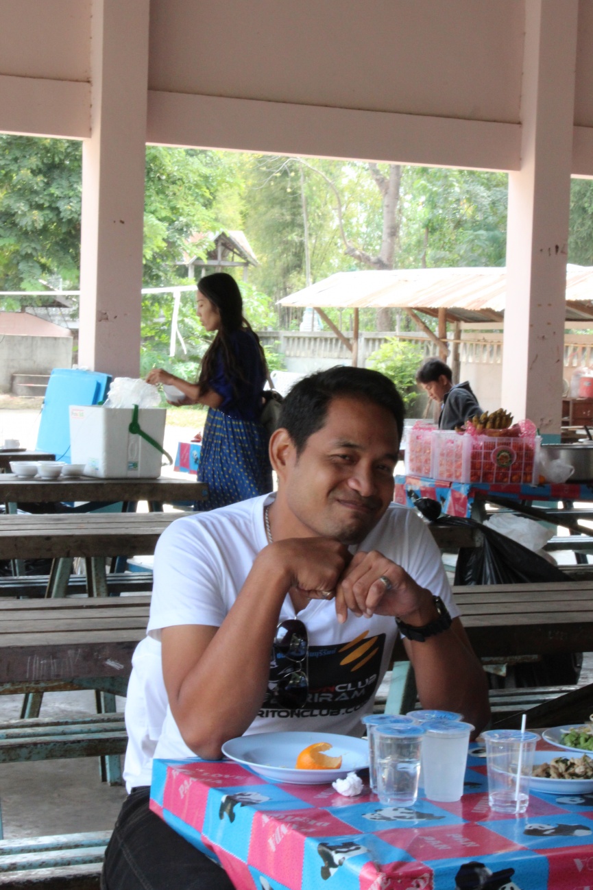 ชื่อ:  IMG_3321.jpg
ครั้ง: 182
ขนาด:  354.7 กิโลไบต์