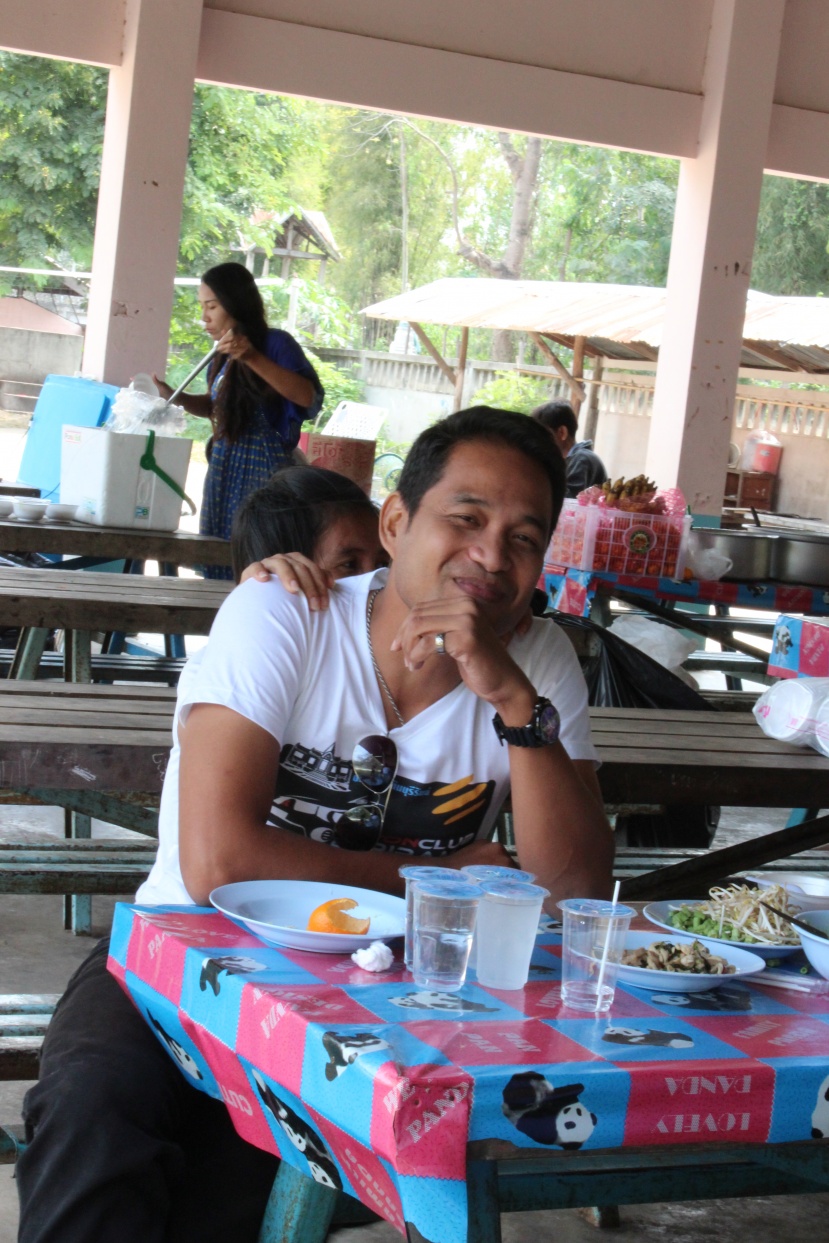 ชื่อ:  IMG_3323.jpg
ครั้ง: 173
ขนาด:  359.3 กิโลไบต์