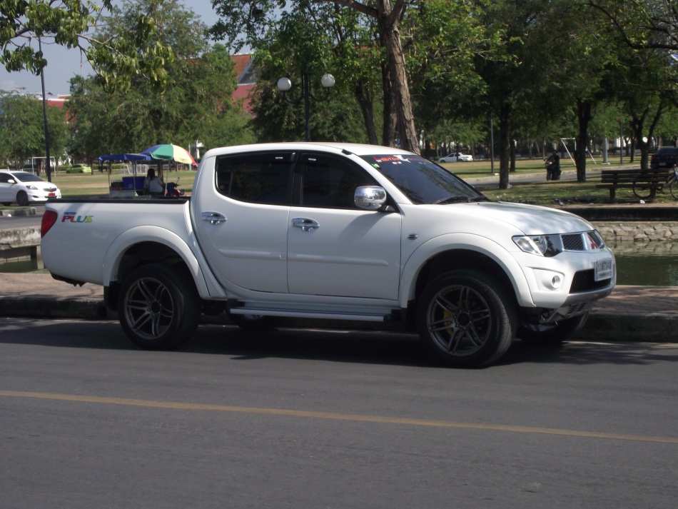 ชื่อ:  DSCF9118.jpg
ครั้ง: 4593
ขนาด:  235.5 กิโลไบต์