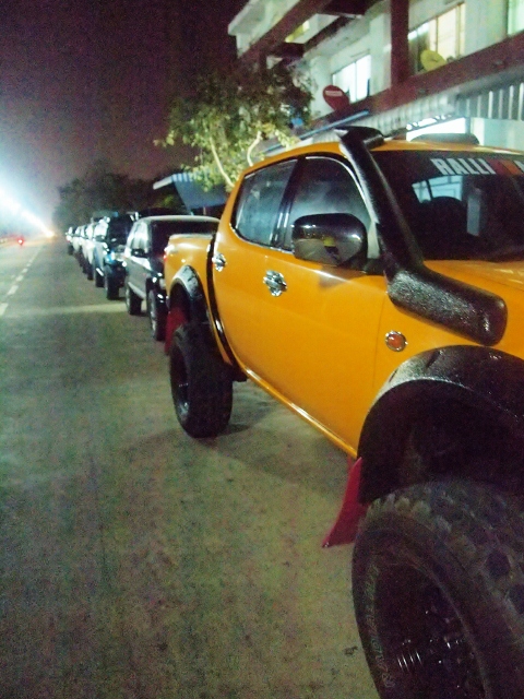 ชื่อ:  P1013203 (480x640).jpg
ครั้ง: 264
ขนาด:  245.1 กิโลไบต์