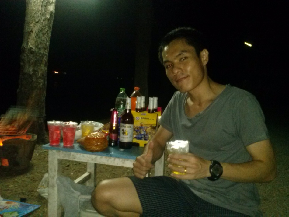 ชื่อ:  CAM00497.jpg
ครั้ง: 1088
ขนาด:  164.8 กิโลไบต์