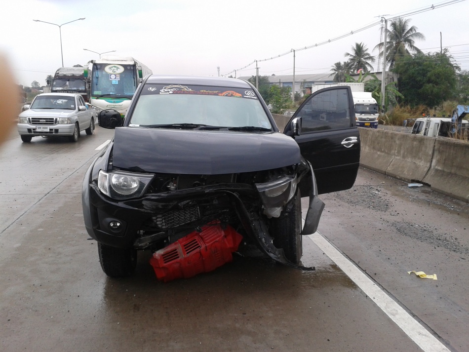ชื่อ:  2013-01-31 14.57.33.jpg
ครั้ง: 455
ขนาด:  222.0 กิโลไบต์