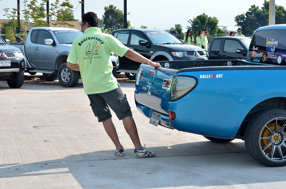 ชื่อ:  DSC_1939.jpg
ครั้ง: 244
ขนาด:  256.7 กิโลไบต์