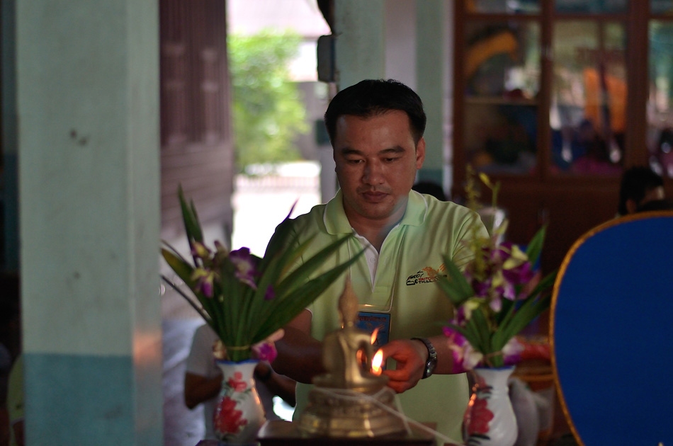 ชื่อ:  DSC_1956.jpg
ครั้ง: 253
ขนาด:  143.0 กิโลไบต์