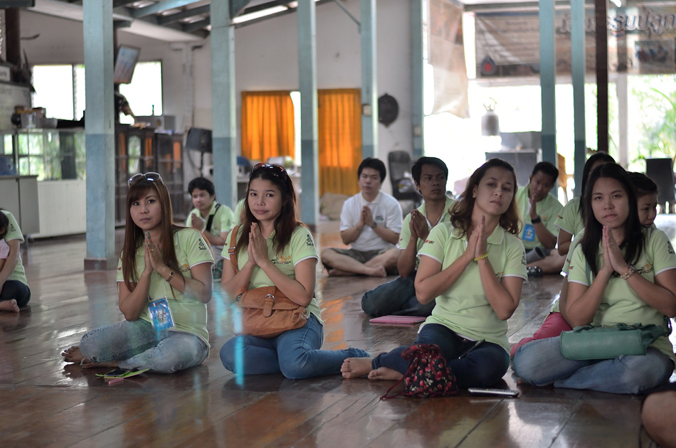 ชื่อ:  DSC_1968.jpg
ครั้ง: 243
ขนาด:  199.6 กิโลไบต์