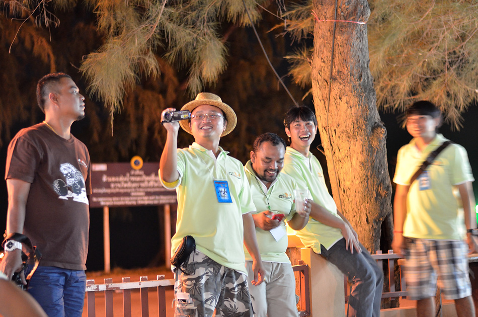 ชื่อ:  DSC_2246.jpg
ครั้ง: 246
ขนาด:  277.4 กิโลไบต์