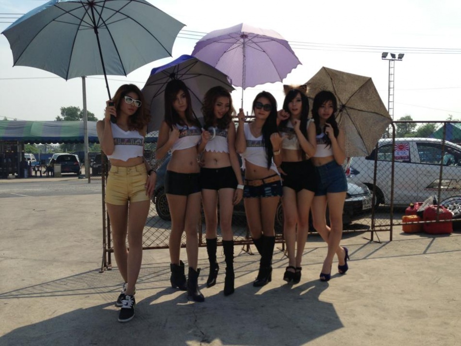 ชื่อ:  482512_488741397840182_1455573247_n.jpg
ครั้ง: 579
ขนาด:  193.2 กิโลไบต์