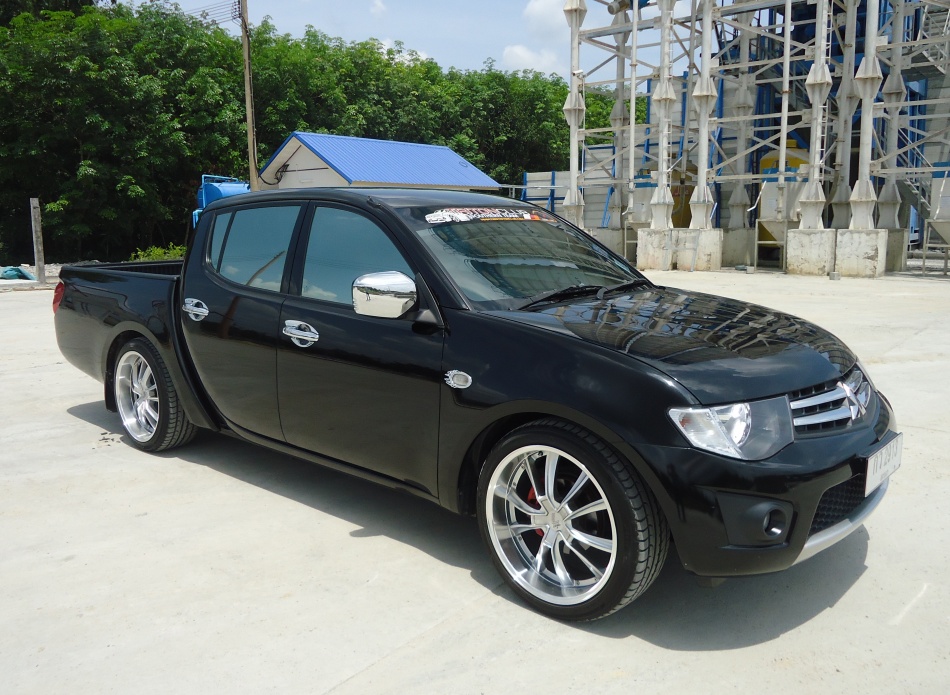 ชื่อ:  Triton.jpg
ครั้ง: 41263
ขนาด:  260.5 กิโลไบต์