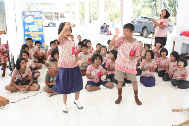 ชื่อ:  IMG_0178.jpg
ครั้ง: 485
ขนาด:  83.7 กิโลไบต์