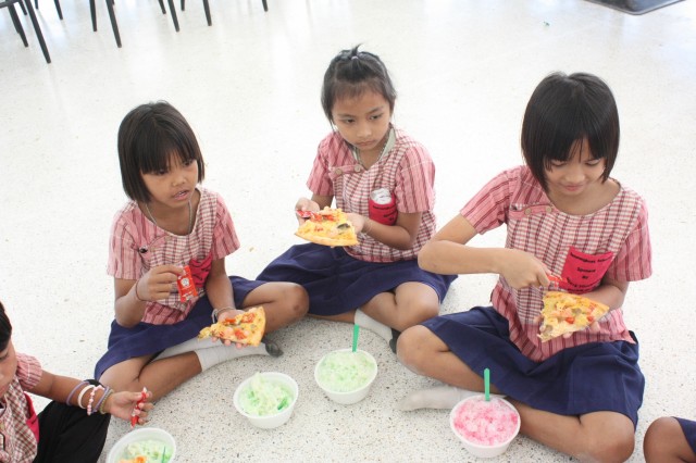 ชื่อ:  IMG_0271.jpg
ครั้ง: 727
ขนาด:  71.4 กิโลไบต์