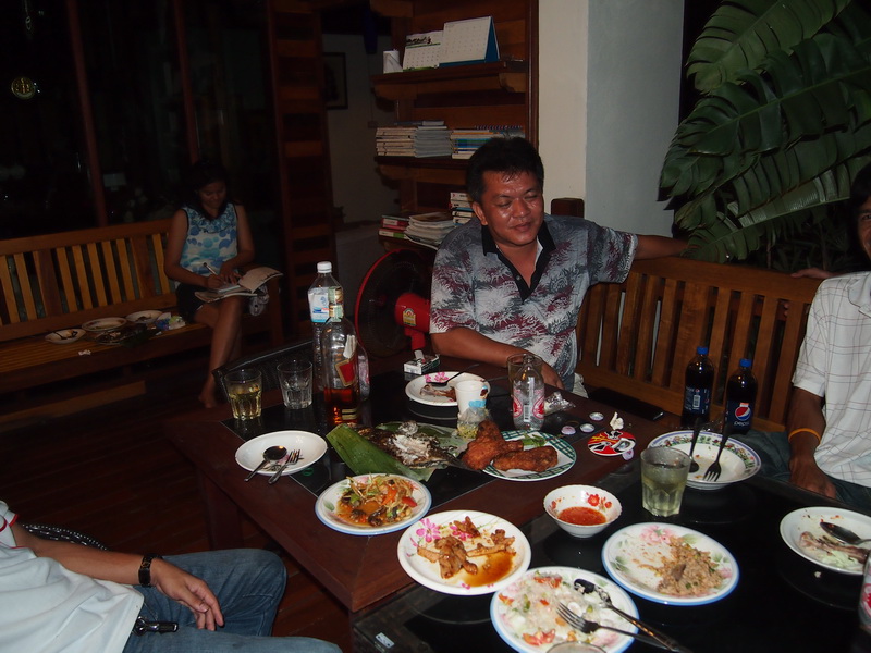 ชื่อ:  P3302251.JPG
ครั้ง: 181
ขนาด:  184.0 กิโลไบต์