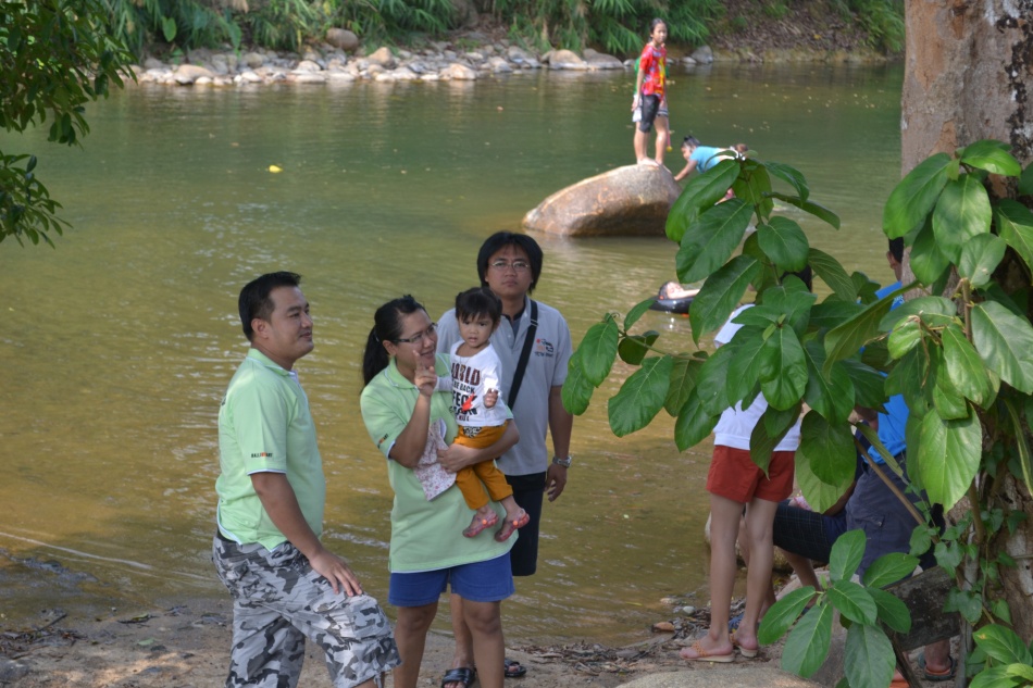 ชื่อ:  DSC_2371.jpg
ครั้ง: 233
ขนาด:  226.8 กิโลไบต์