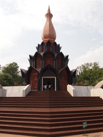 ชื่อ:  P4154272 (Small).JPG
ครั้ง: 305
ขนาด:  29.6 กิโลไบต์