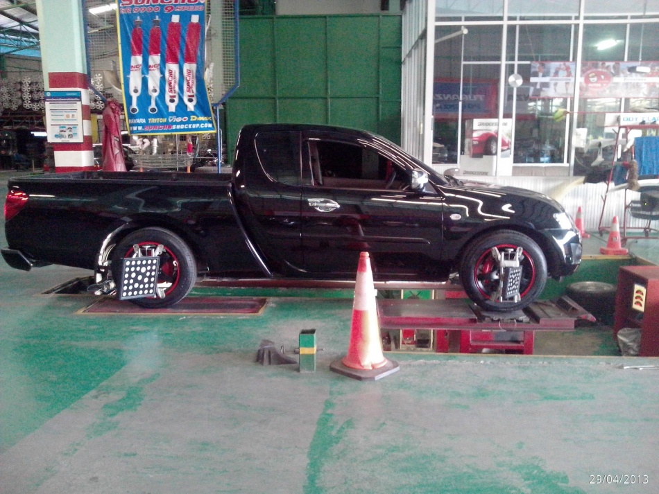 ชื่อ:  C360_2013-04-29-17-36-43-281.jpg
ครั้ง: 3537
ขนาด:  283.6 กิโลไบต์