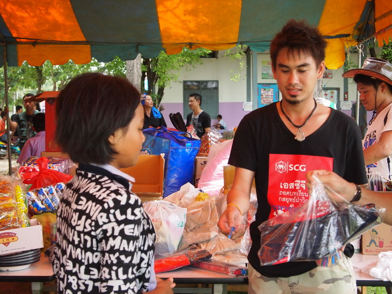 ชื่อ:  P1012102_resize.JPG
ครั้ง: 213
ขนาด:  198.2 กิโลไบต์