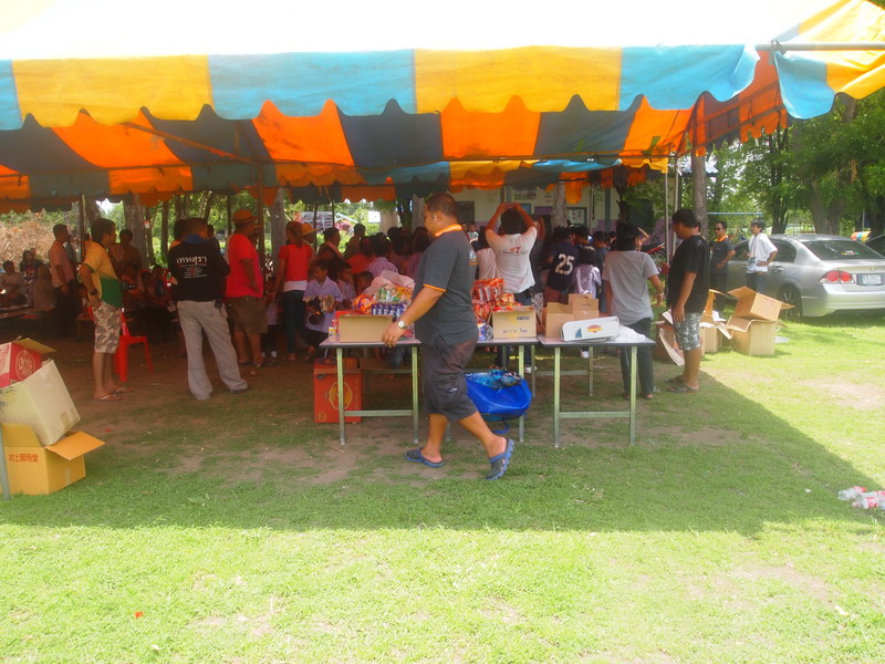 ชื่อ:  P5112135_resize.JPG
ครั้ง: 302
ขนาด:  189.7 กิโลไบต์