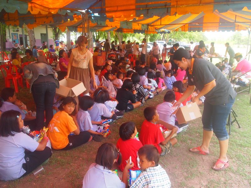 ชื่อ:  P5112162_resize.JPG
ครั้ง: 351
ขนาด:  202.9 กิโลไบต์