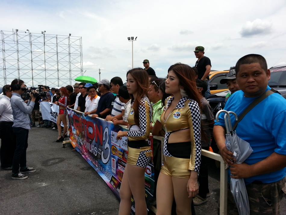 ชื่อ:  20130518_122211.jpg
ครั้ง: 416
ขนาด:  250.7 กิโลไบต์