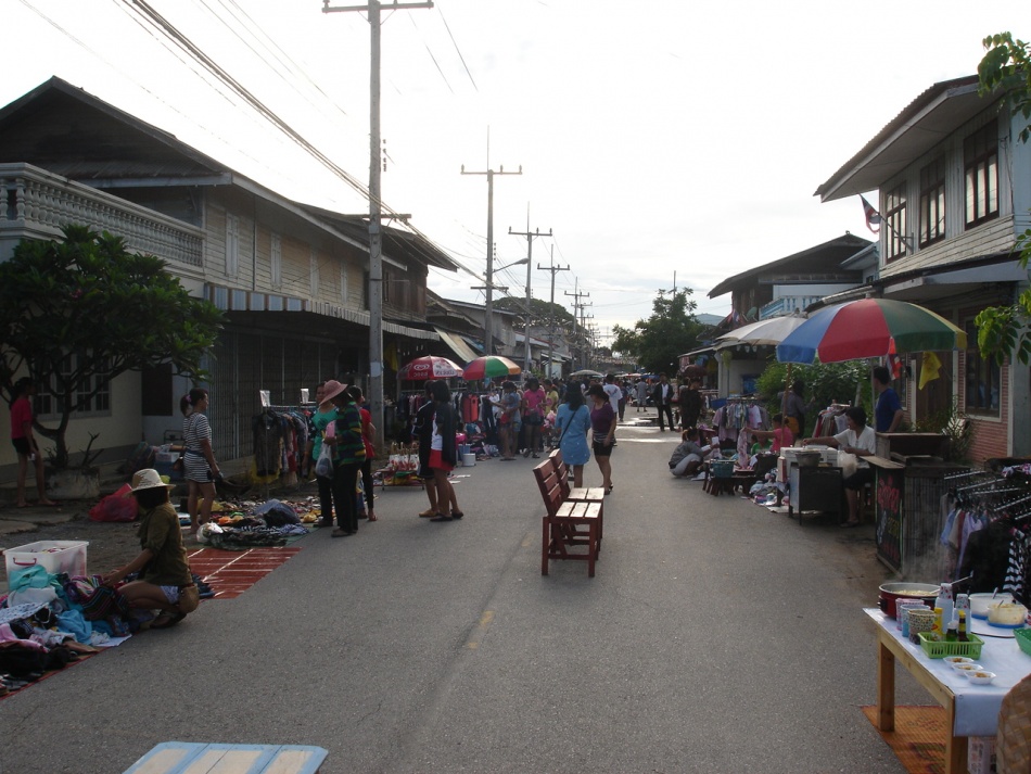 ชื่อ:  DSC03818.jpg
ครั้ง: 492
ขนาด:  237.4 กิโลไบต์