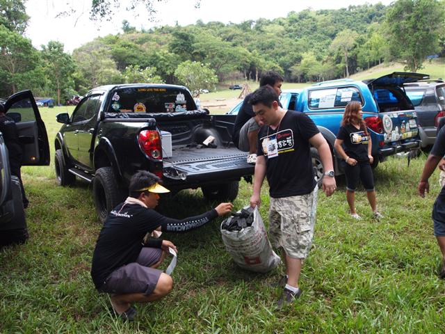 ชื่อ:  P1014618 (Small).JPG
ครั้ง: 184
ขนาด:  89.9 กิโลไบต์