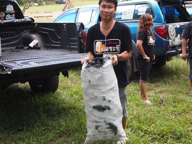 ชื่อ:  P1014619 (Small).JPG
ครั้ง: 181
ขนาด:  78.5 กิโลไบต์