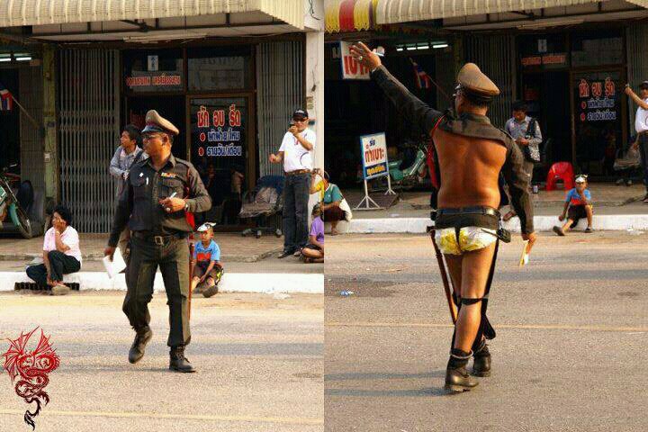 ชื่อ:  417505_441067279247330_703385447_n.jpg
ครั้ง: 1515
ขนาด:  88.8 กิโลไบต์
