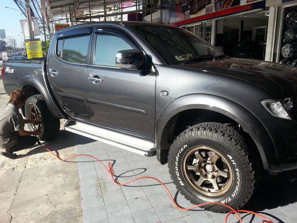 ชื่อ:  t3.jpg
ครั้ง: 2677
ขนาด:  116.6 กิโลไบต์