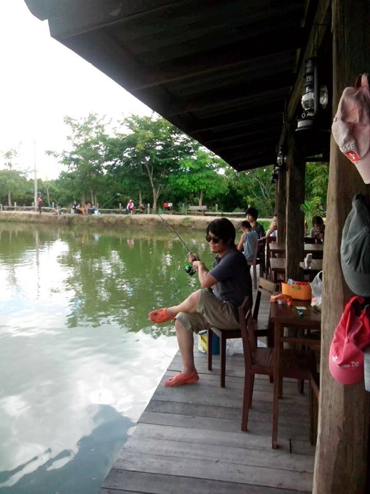 ชื่อ:  1014452_640405395972374_106647875_n.jpg
ครั้ง: 582
ขนาด:  79.8 กิโลไบต์