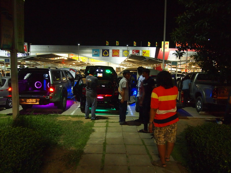 ชื่อ:  P8102336_resize.JPG
ครั้ง: 1015
ขนาด:  155.9 กิโลไบต์