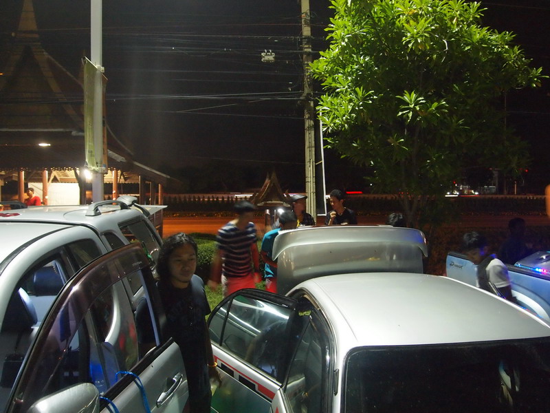 ชื่อ:  P8102363_resize.jpg
ครั้ง: 564
ขนาด:  160.5 กิโลไบต์