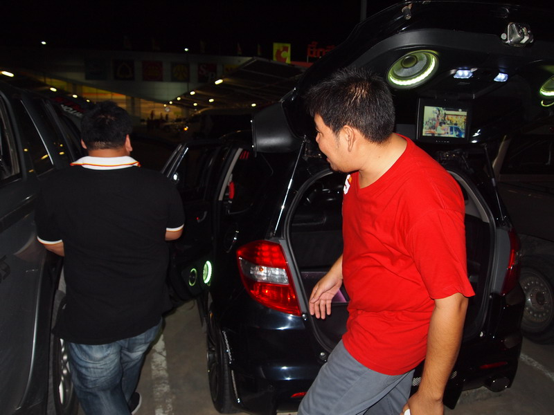 ชื่อ:  P8102376_resize.JPG
ครั้ง: 591
ขนาด:  120.8 กิโลไบต์