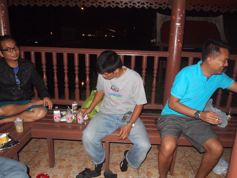 ชื่อ:  P9142618_resize.JPG
ครั้ง: 491
ขนาด:  165.6 กิโลไบต์