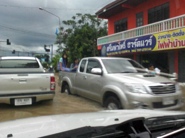 ชื่อ:  รูป​ถ่0092.jpg
ครั้ง: 1225
ขนาด:  141.5 กิโลไบต์