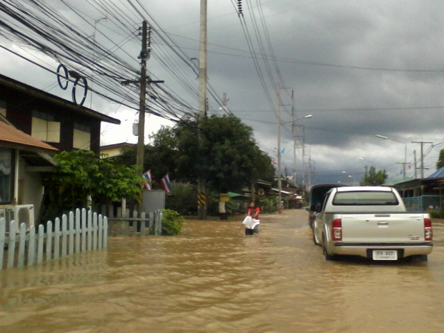 ชื่อ:  รูป​ถ่0097.jpg
ครั้ง: 1171
ขนาด:  151.6 กิโลไบต์