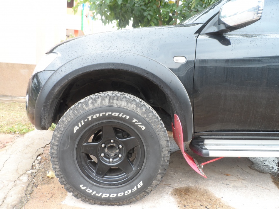 ชื่อ:  SAM_2398.jpg
ครั้ง: 584
ขนาด:  237.1 กิโลไบต์