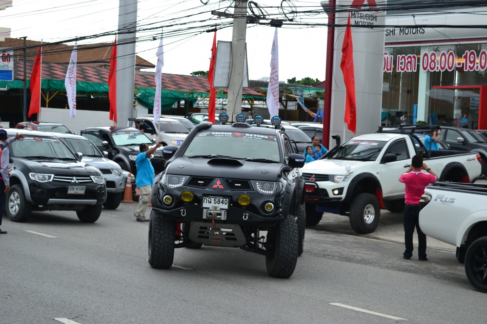 ชื่อ:  DSC_3354.jpg
ครั้ง: 701
ขนาด:  251.2 กิโลไบต์