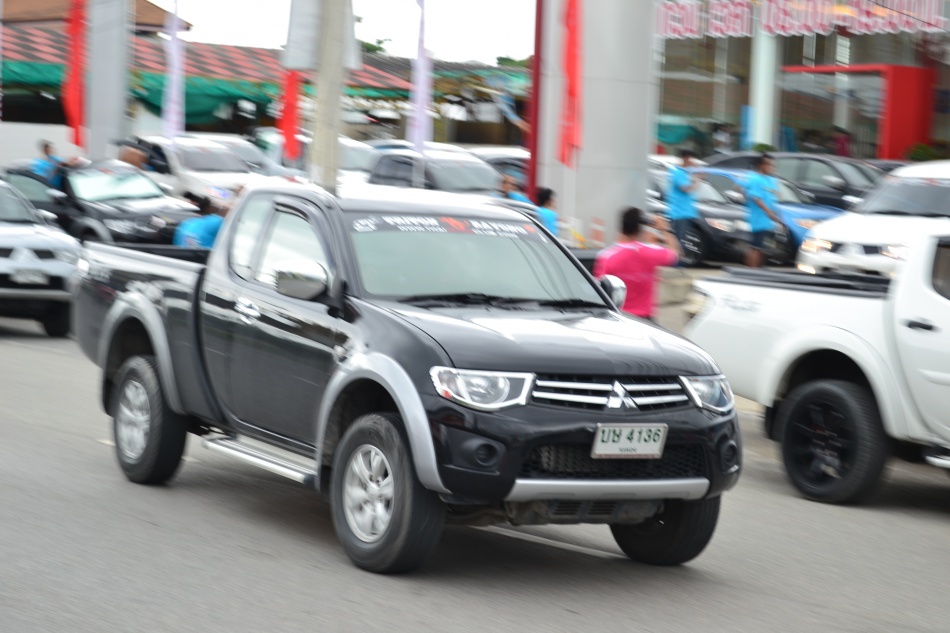 ชื่อ:  DSC_3356.jpg
ครั้ง: 629
ขนาด:  176.8 กิโลไบต์