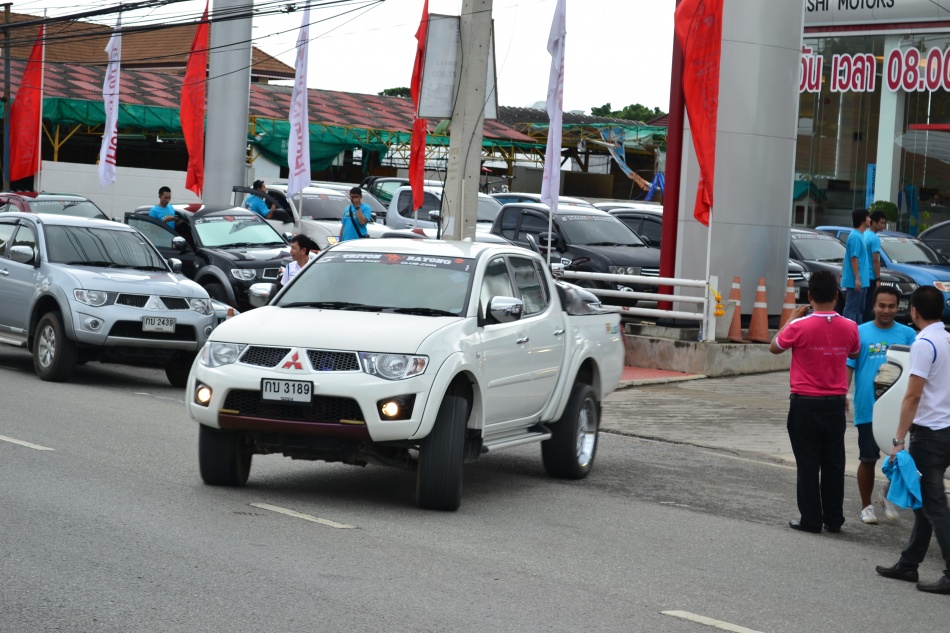 ชื่อ:  DSC_3361.jpg
ครั้ง: 647
ขนาด:  247.3 กิโลไบต์